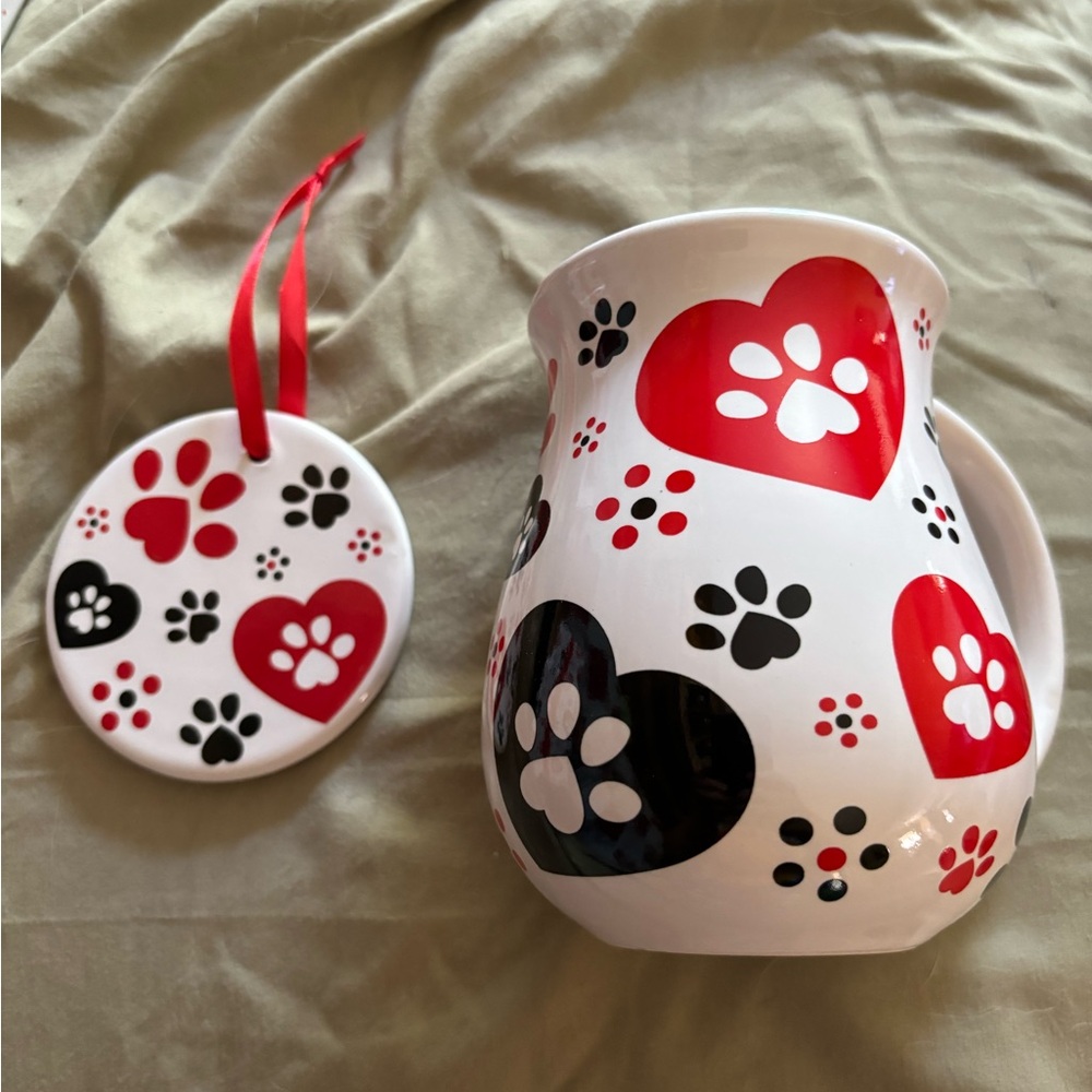 Paw Love Mug with Lid